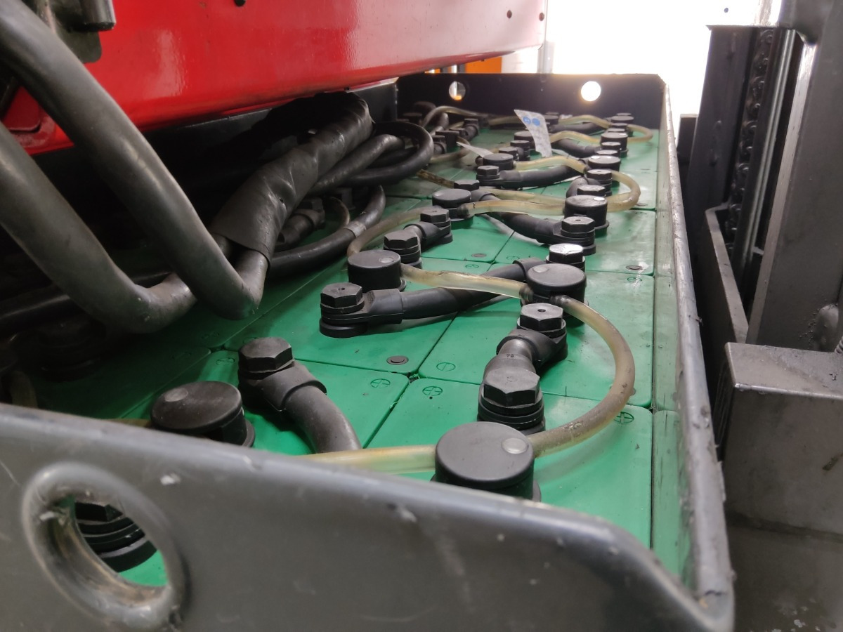 Linde R25F - Viličar s pomičnim teleskopom: slika 4 Linde R25F - Viličar s pomičnim teleskopom: slika 4