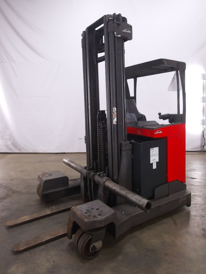 Linde R25F - Viličar s pomičnim teleskopom: slika 1 Linde R25F - Viličar s pomičnim teleskopom: slika 1