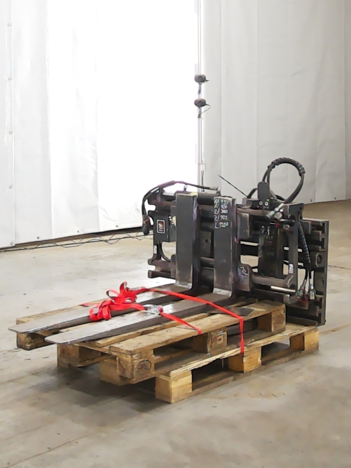 Weitere 2XANBAUGERÄTE - Vilice: slika 1 Weitere 2XANBAUGERÄTE - Vilice: slika 1