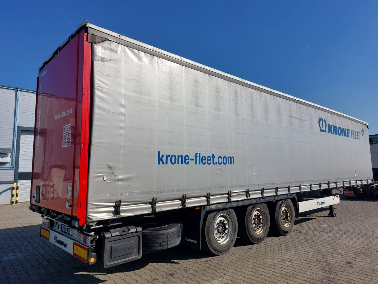 Krone SD - Polprikolica s ponjavo: slika 4 Krone SD - Polprikolica s ponjavo: slika 4