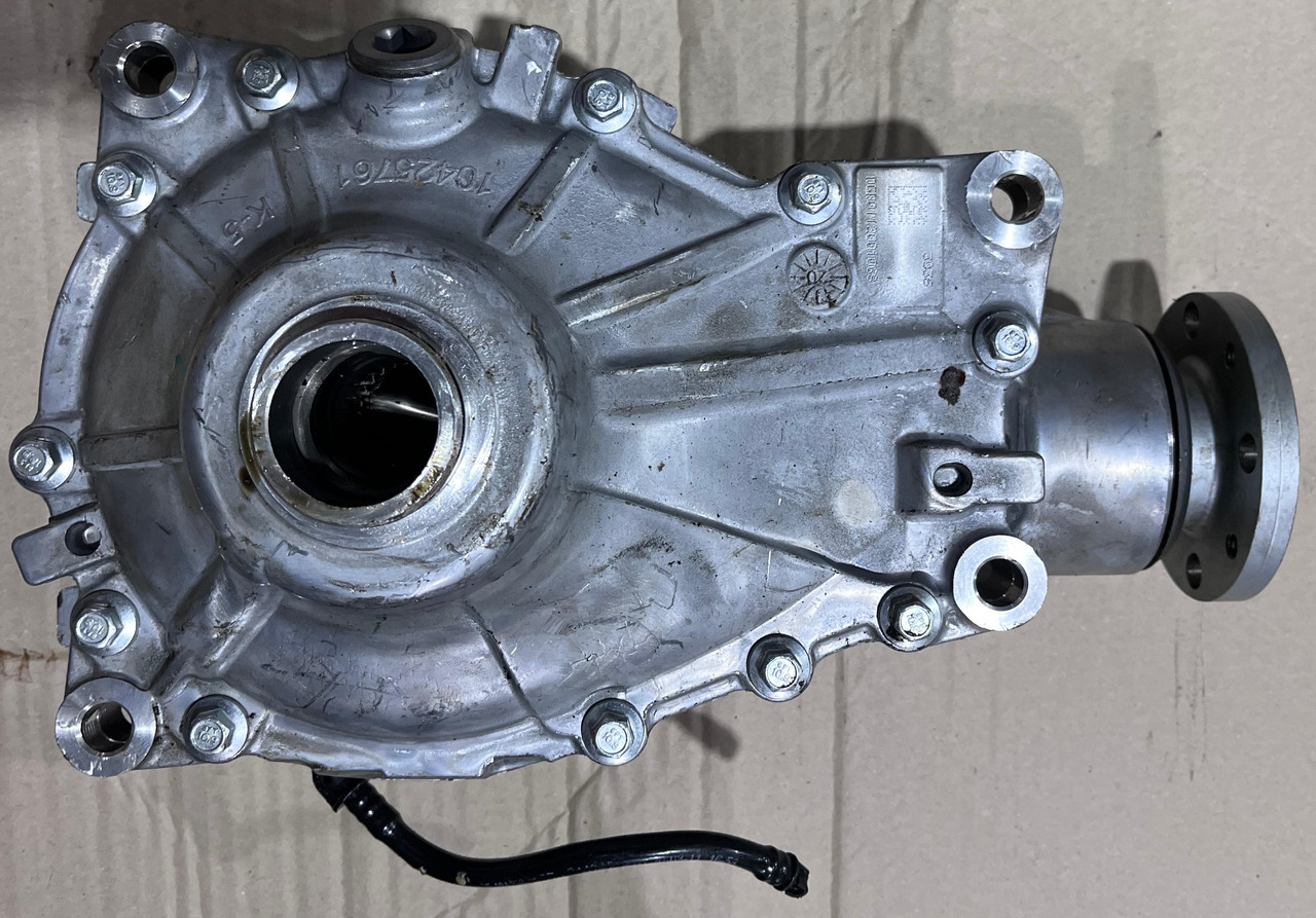 BMW 7558153 FRONT DIFFERENTIAL - Menjalnik in deli za Drugi stroj: slika 1 BMW 7558153 FRONT DIFFERENTIAL - Menjalnik in deli za Drugi stroj: slika 1