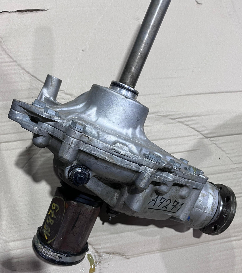 BMW 7558153 FRONT DIFFERENTIAL - Menjalnik in deli za Drugi stroj: slika 3 BMW 7558153 FRONT DIFFERENTIAL - Menjalnik in deli za Drugi stroj: slika 3