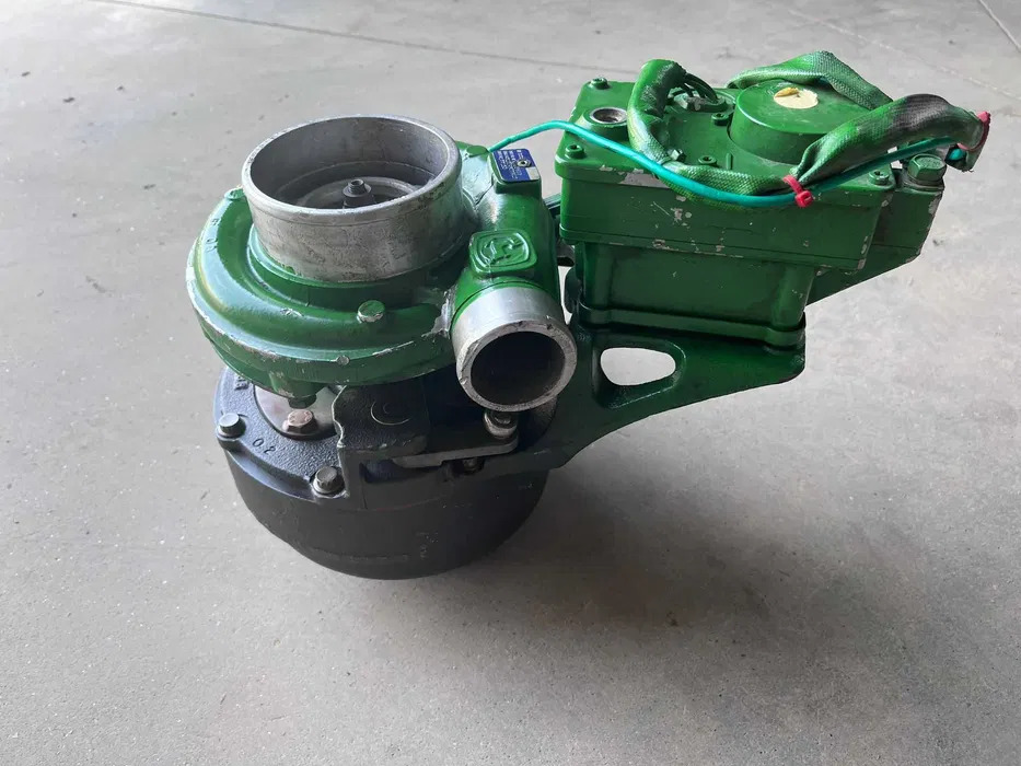 BorgWarner RE335688 - Turbo za Samovozni škropilnik: slika 4 BorgWarner RE335688 - Turbo za Samovozni škropilnik: slika 4