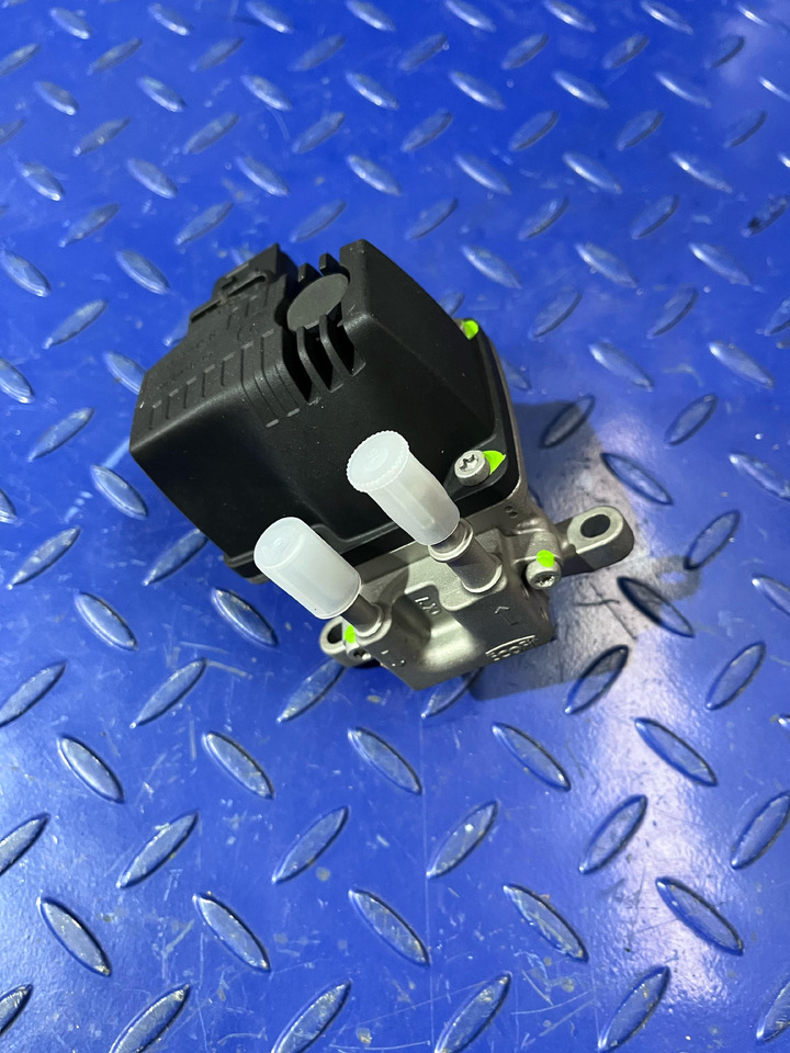 Mercedes Benz Actros, Arocs, Axor Euro 6 Adblue Doser Unit - Izpušni sistem za Tovornjak: slika 1 Mercedes Benz Actros, Arocs, Axor Euro 6 Adblue Doser Unit - Izpušni sistem za Tovornjak: slika 1