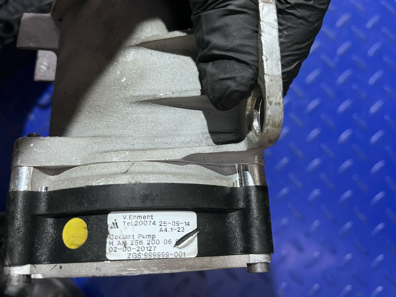 Mercedes Benz Water Pump A2562000600 - Hidravlika: slika 4 Mercedes Benz Water Pump A2562000600 - Hidravlika: slika 4