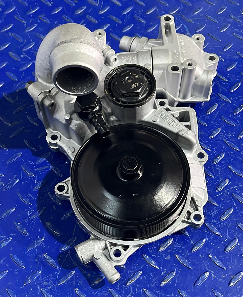 Mercedes Benz Waterpump Atego OM936 - Vodna črpalka: slika 3 Mercedes Benz Waterpump Atego OM936 - Vodna črpalka: slika 3