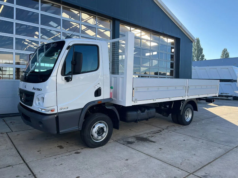 Mercedes-Benz Accelo 915 4x2 Flatbed with dropsides - Tovornjak s kesonom: slika 1 Mercedes-Benz Accelo 915 4x2 Flatbed with dropsides - Tovornjak s kesonom: slika 1