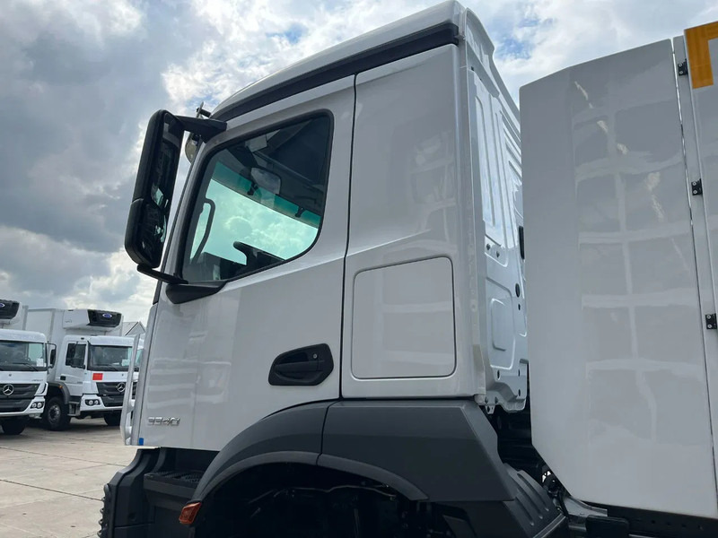 Nov Tovornjak cisterna Mercedes-Benz Arocs 3340 6x4 Water Tank Truck: slika 10
