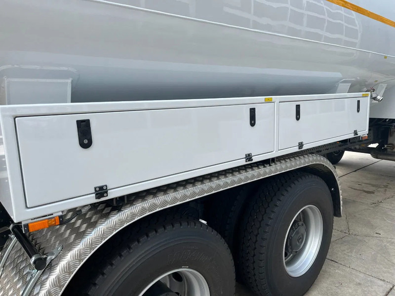 Nov Tovornjak cisterna Mercedes-Benz Arocs 3340 6x4 Water Tank Truck: slika 15