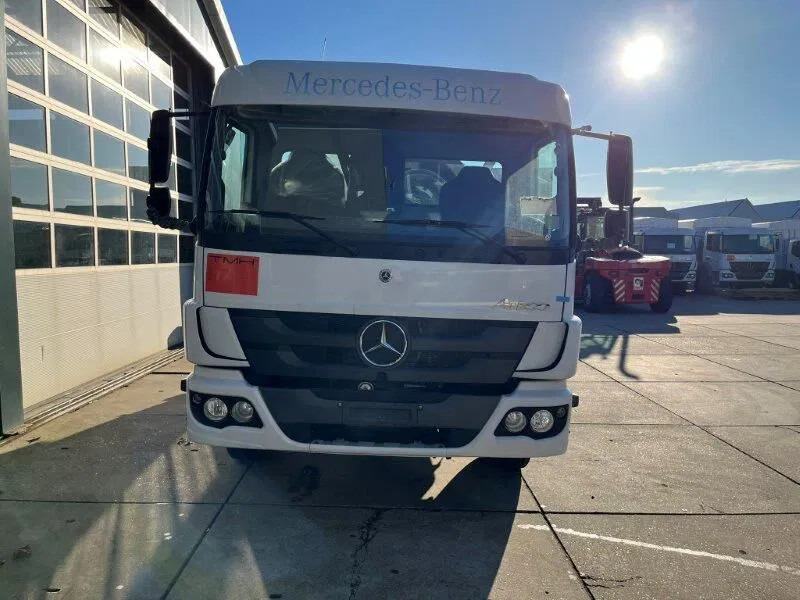 Mercedes-Benz Atego 1418 4x2 Fuel Tank Truck - Tovornjak cisterna: slika 3 Mercedes-Benz Atego 1418 4x2 Fuel Tank Truck - Tovornjak cisterna: slika 3