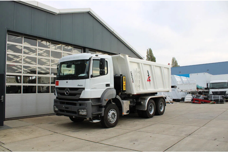 Mercedes-Benz Axor 3344 K 6x4 Tipper Truck - Tovornjak prekucnik: slika 2 Mercedes-Benz Axor 3344 K 6x4 Tipper Truck - Tovornjak prekucnik: slika 2