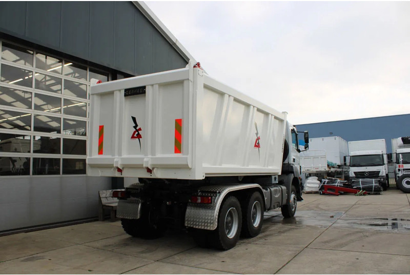 Mercedes-Benz Axor 3344 K 6x4 Tipper Truck - Tovornjak prekucnik: slika 4 Mercedes-Benz Axor 3344 K 6x4 Tipper Truck - Tovornjak prekucnik: slika 4