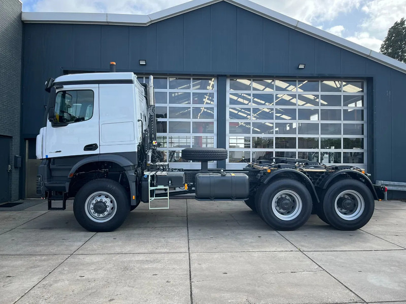 Mercedes-Benz Arocs 4058 AS 6x6 Tractor Head 180T Push Pull EURO-5 - Vlačilec: slika 2 Mercedes-Benz Arocs 4058 AS 6x6 Tractor Head 180T Push Pull EURO-5 - Vlačilec: slika 2