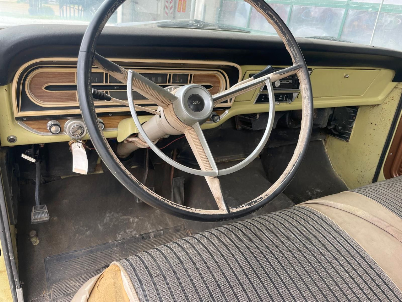 Ford F 100 - Avtomobil: slika 4 Ford F 100 - Avtomobil: slika 4