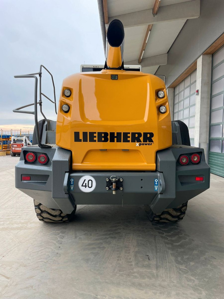 Liebherr L566 - Kolesni nakladalec: slika 1 Liebherr L566 - Kolesni nakladalec: slika 1