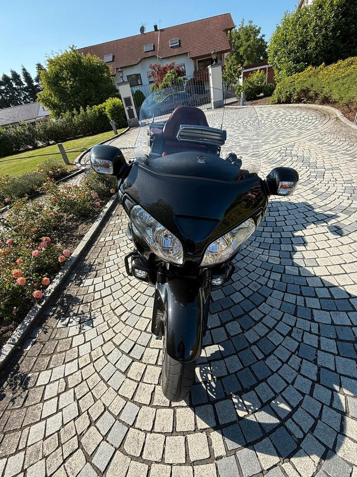 Honda GL1800 SC47*Krossline*Audio*Wilbers*SR Racing - Motorno kolo: slika 2 Honda GL1800 SC47*Krossline*Audio*Wilbers*SR Racing - Motorno kolo: slika 2