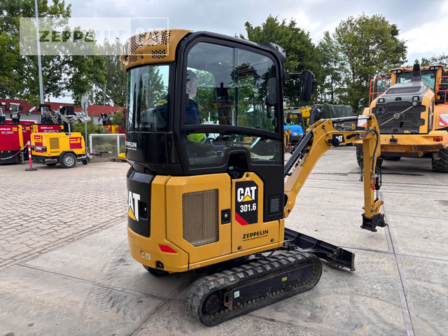 Cat 301.6-05A - Mini bager: slika 3 Cat 301.6-05A - Mini bager: slika 3
