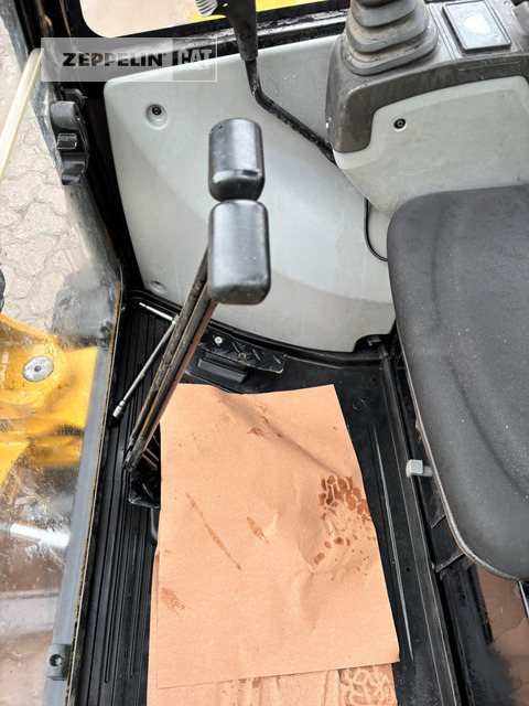 Mini bager Cat 302.7D: slika 9