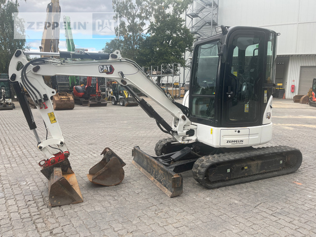 Cat 303.5ECR - Mini bager: slika 1 Cat 303.5ECR - Mini bager: slika 1
