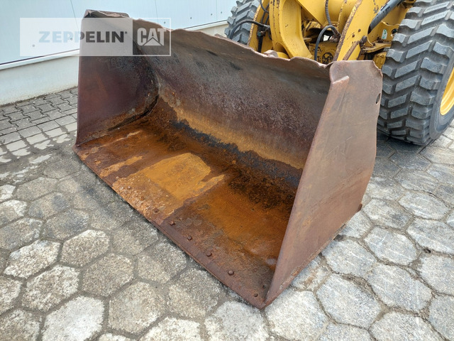 Kolesni nakladalec Cat 908M: slika 12 Kolesni nakladalec Cat 908M: slika 12