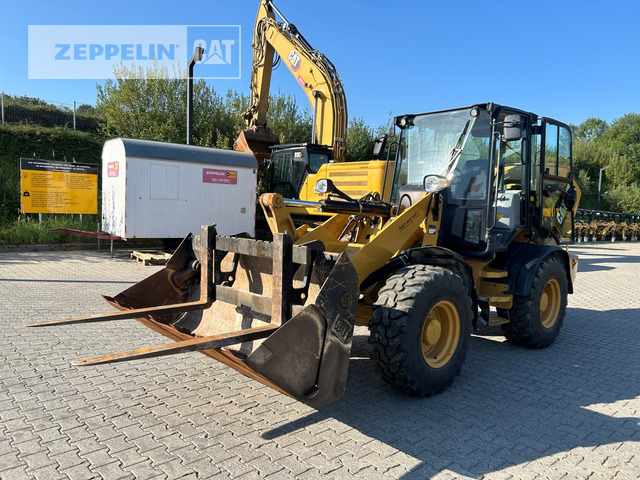 Cat 908M - Kolesni nakladalec: slika 1 Cat 908M - Kolesni nakladalec: slika 1