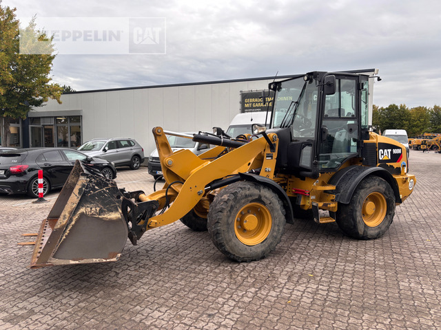 Cat 908M - Kolesni nakladalec: slika 1 Cat 908M - Kolesni nakladalec: slika 1