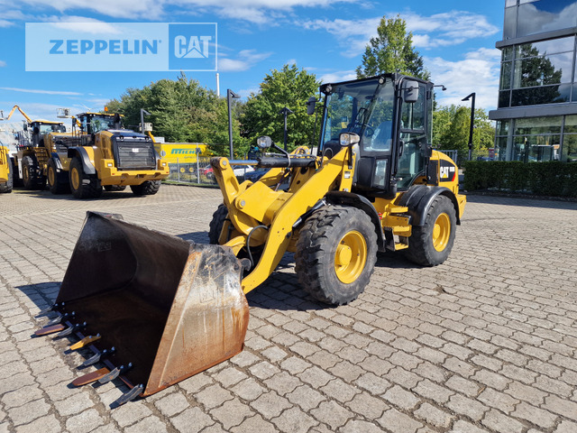 Cat 908M - Kolesni nakladalec: slika 1 Cat 908M - Kolesni nakladalec: slika 1