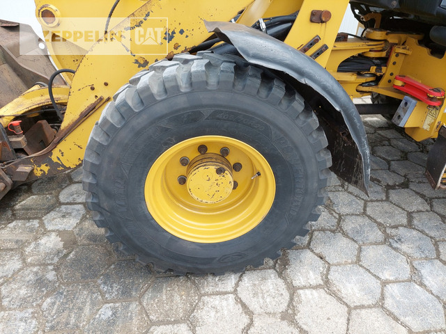 Kolesni nakladalec Cat 908M: slika 13 Kolesni nakladalec Cat 908M: slika 13