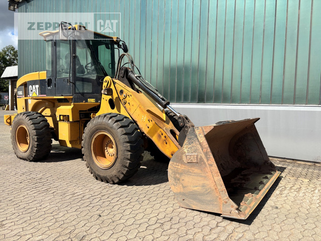 Cat 930G - Kolesni nakladalec: slika 1 Cat 930G - Kolesni nakladalec: slika 1