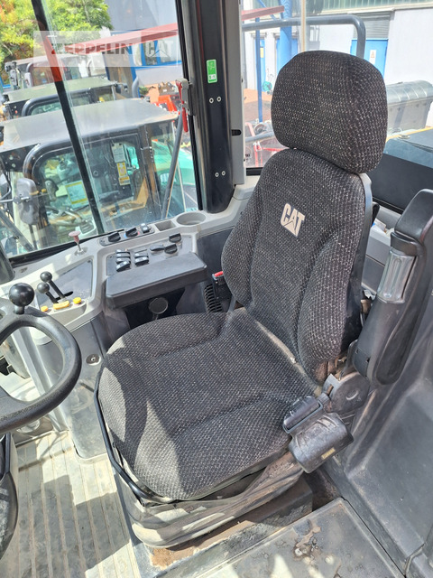 Kolesni nakladalec Cat 950GC: slika 14