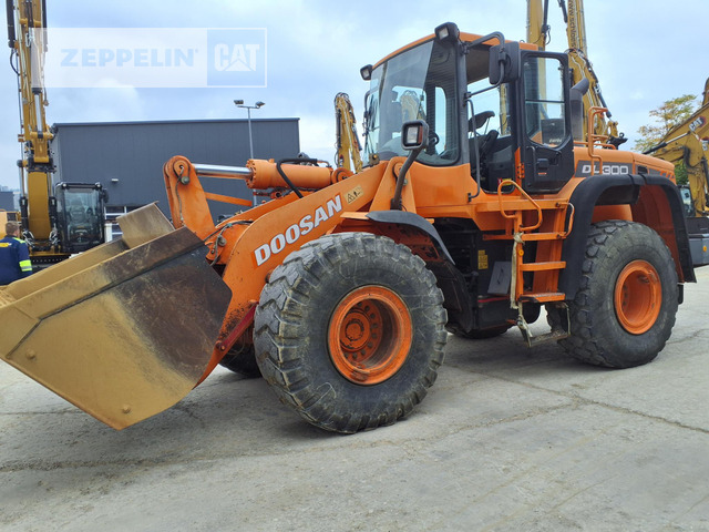 Doosan DL300 - Kolesni nakladalec: slika 2 Doosan DL300 - Kolesni nakladalec: slika 2