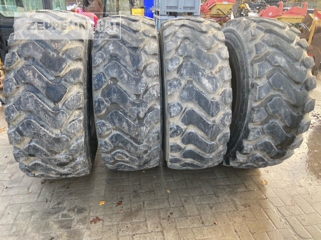 Michelin 4x 20.5R25XHA - Guma za Gradbeni stroj: slika 1 Michelin 4x 20.5R25XHA - Guma za Gradbeni stroj: slika 1