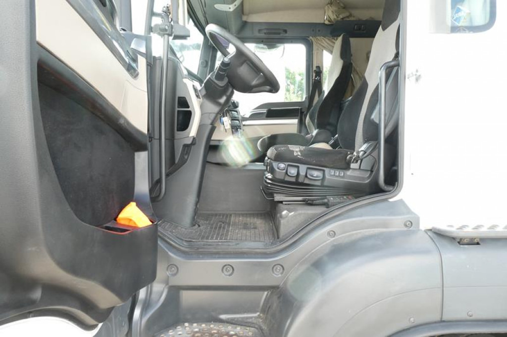 MAN TG-S 26.420 6x2 Abrollkipper - Kotalni prekucni tovornjak: slika 4 MAN TG-S 26.420 6x2 Abrollkipper - Kotalni prekucni tovornjak: slika 4
