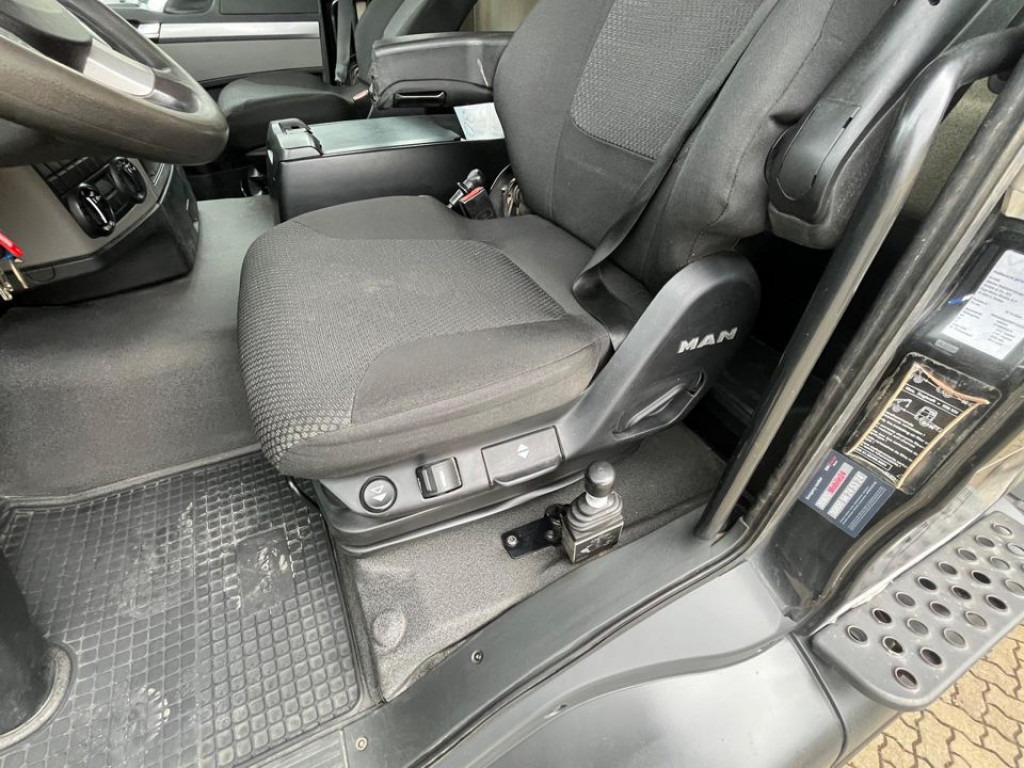 MAN TG-S 35.460 8x6 4 Achs Muldenkipper Meiller 18m³ - Demper: slika 4 MAN TG-S 35.460 8x6 4 Achs Muldenkipper Meiller 18m³ - Demper: slika 4