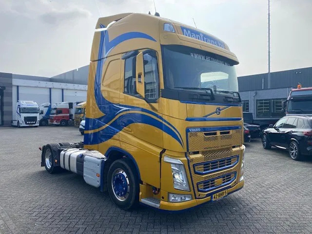 Volvo FH 13.460 mega trekker , XL cabine, parc cool , voll lucht., beauty..... - Vlačilec: slika 2 Volvo FH 13.460 mega trekker , XL cabine, parc cool , voll lucht., beauty..... - Vlačilec: slika 2