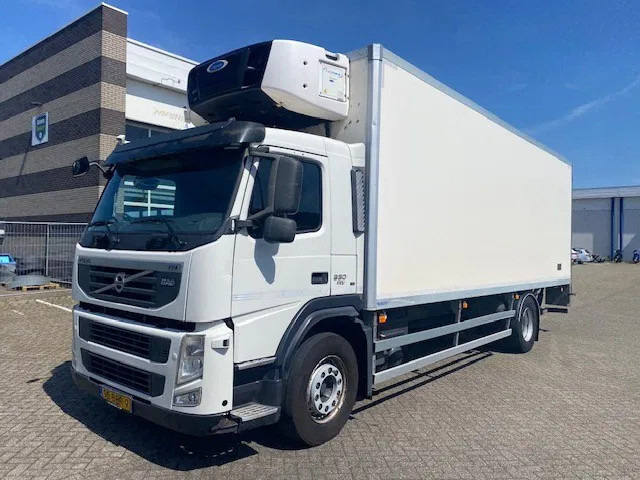 Volvo FM 330 2 temp koelvriesbak , 760 lang, 2 comp, carrier koeler, D"hollandia klep - Tovornjak hladilnik: slika 1 Volvo FM 330 2 temp koelvriesbak , 760 lang, 2 comp, carrier koeler, D"hollandia klep - Tovornjak hladilnik: slika 1