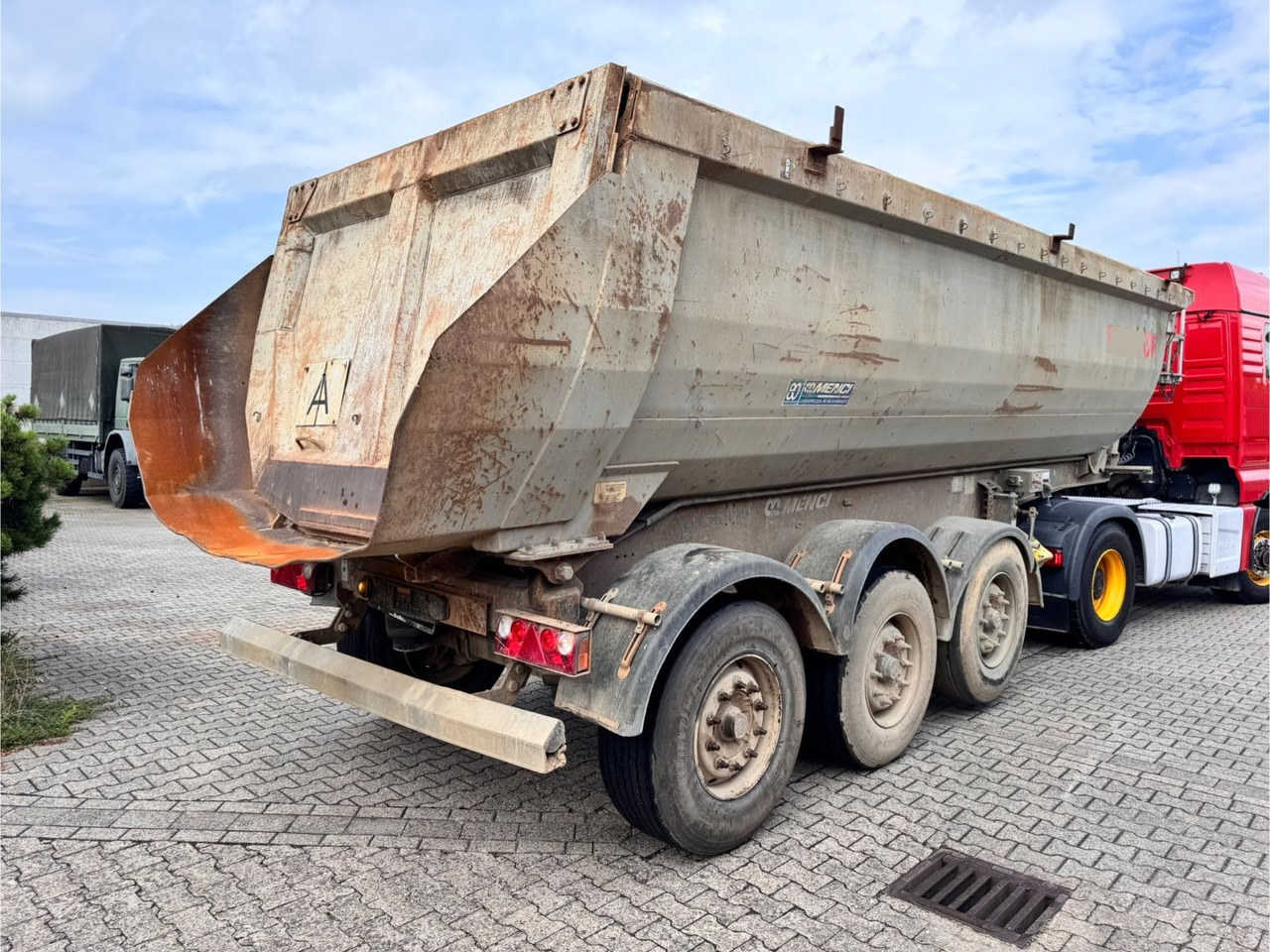 Menci SA700R Kipper Mulde 27m³ Lift Stahl 3 Stück - Kiper polprikolica: slika 5 Menci SA700R Kipper Mulde 27m³ Lift Stahl 3 Stück - Kiper polprikolica: slika 5