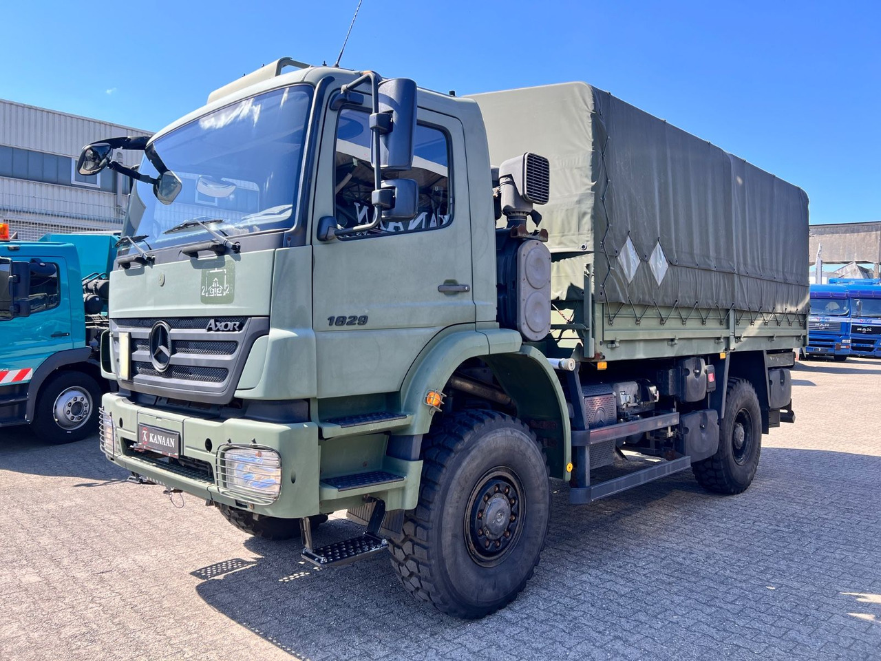 Mercedes-Benz 1829 A Axor 4x4 EX- 31 TKM Camper Expedi - Tovornjak s ponjavo: slika 2 Mercedes-Benz 1829 A Axor 4x4 EX- 31 TKM Camper Expedi - Tovornjak s ponjavo: slika 2