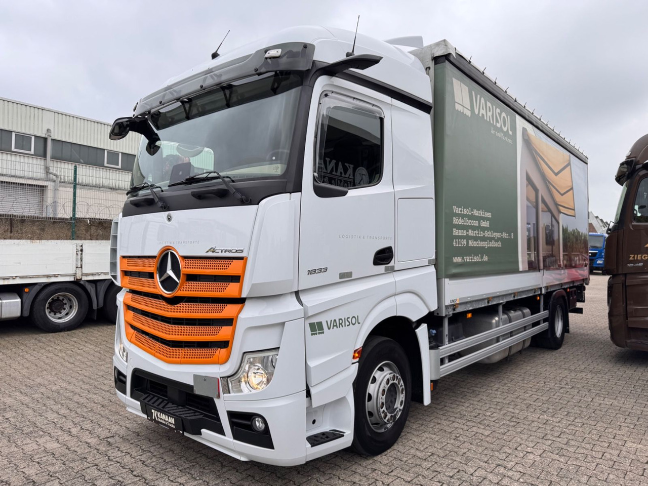 Mercedes-Benz 1833 Actros 5 StreamSPace LBW - Tovornjak s ponjavo: slika 3 Mercedes-Benz 1833 Actros 5 StreamSPace LBW - Tovornjak s ponjavo: slika 3