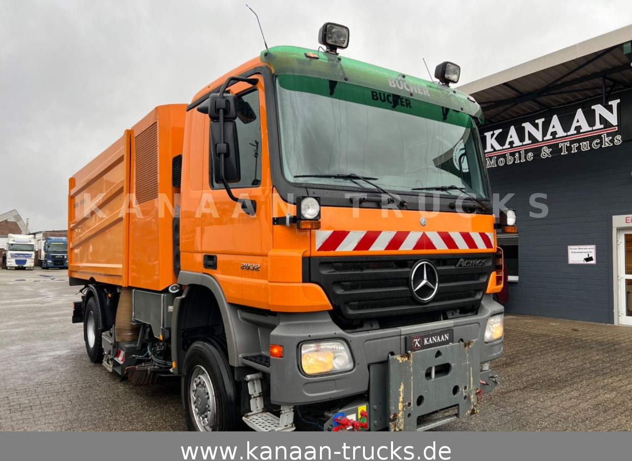 Mercedes-Benz 2032 Actros 4x4 Bucher STKF 9500 AIRPORT KLIMA - Vozilo za pometanje: slika 1 Mercedes-Benz 2032 Actros 4x4 Bucher STKF 9500 AIRPORT KLIMA - Vozilo za pometanje: slika 1