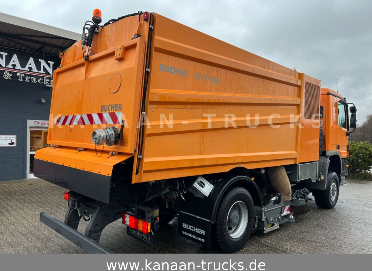Mercedes-Benz 2032 Actros 4x4 Bucher STKF 9500 AIRPORT KLIMA - Vozilo za pometanje: slika 5 Mercedes-Benz 2032 Actros 4x4 Bucher STKF 9500 AIRPORT KLIMA - Vozilo za pometanje: slika 5