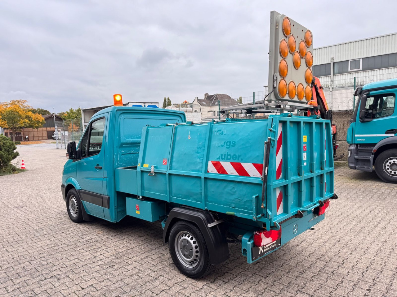 Mercedes-Benz 313 CDI Sprinter II Bertsche Müllwagen Tafel - Smetarski tovornjak: slika 4 Mercedes-Benz 313 CDI Sprinter II Bertsche Müllwagen Tafel - Smetarski tovornjak: slika 4