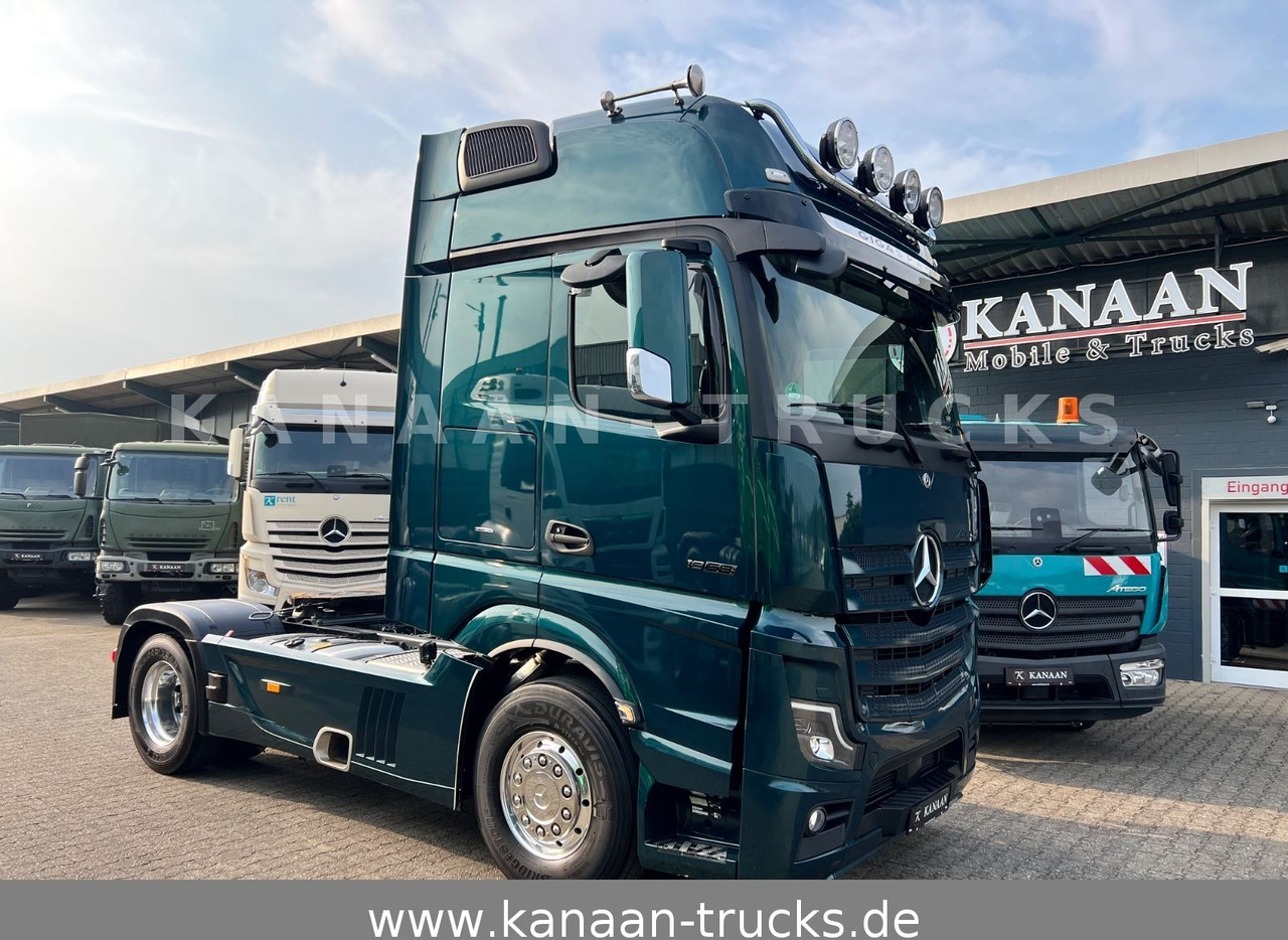 Mercedes-Benz 1858 LS Actros 5 GigaSpace leder Xenon 1860 1863 - Vlačilec: slika 1 Mercedes-Benz 1858 LS Actros 5 GigaSpace leder Xenon 1860 1863 - Vlačilec: slika 1