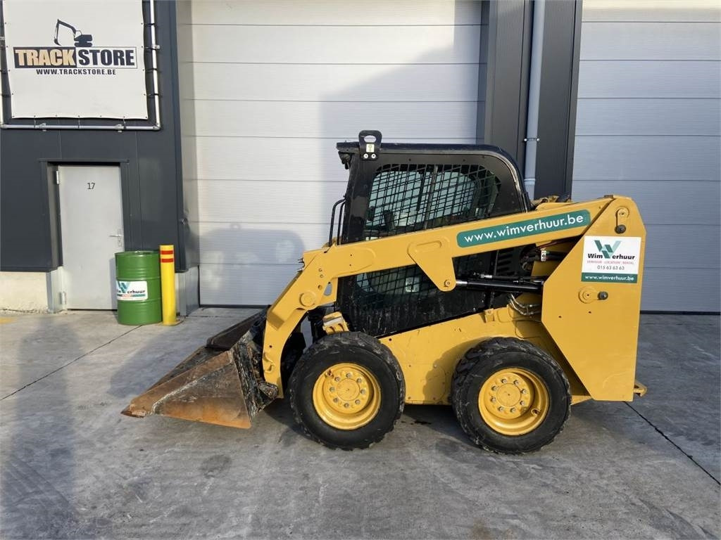 Mini nakladalec CAT 226 D3 (5867): slika 1