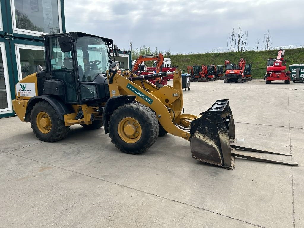CAT 906 - Mini nakladalec: slika 4 CAT 906 - Mini nakladalec: slika 4