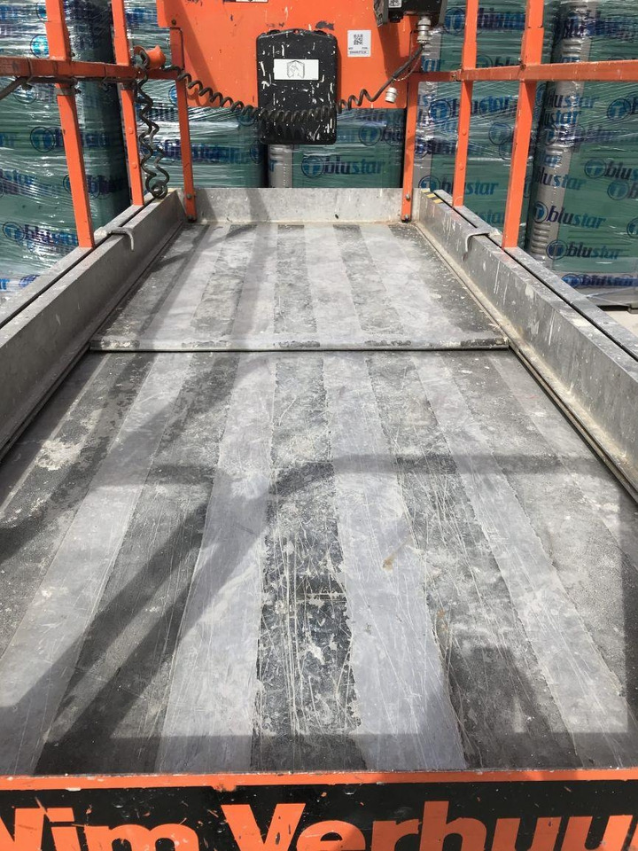 JLG 3246ES (1240) - Škarjasta dvižna ploščad: slika 3 JLG 3246ES (1240) - Škarjasta dvižna ploščad: slika 3