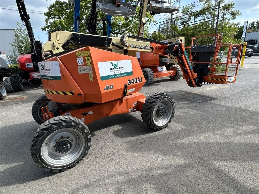 JLG 340AJ (4972) - Zglobna dvižna ploščad: slika 1 JLG 340AJ (4972) - Zglobna dvižna ploščad: slika 1