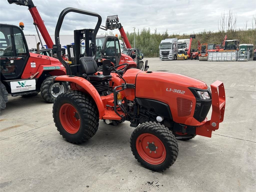 Kubota L1-382 (7325) - Mestni traktor: slika 2 Kubota L1-382 (7325) - Mestni traktor: slika 2