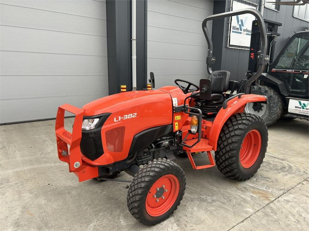 Kubota L1-382 (7325) - Mestni traktor: slika 1 Kubota L1-382 (7325) - Mestni traktor: slika 1