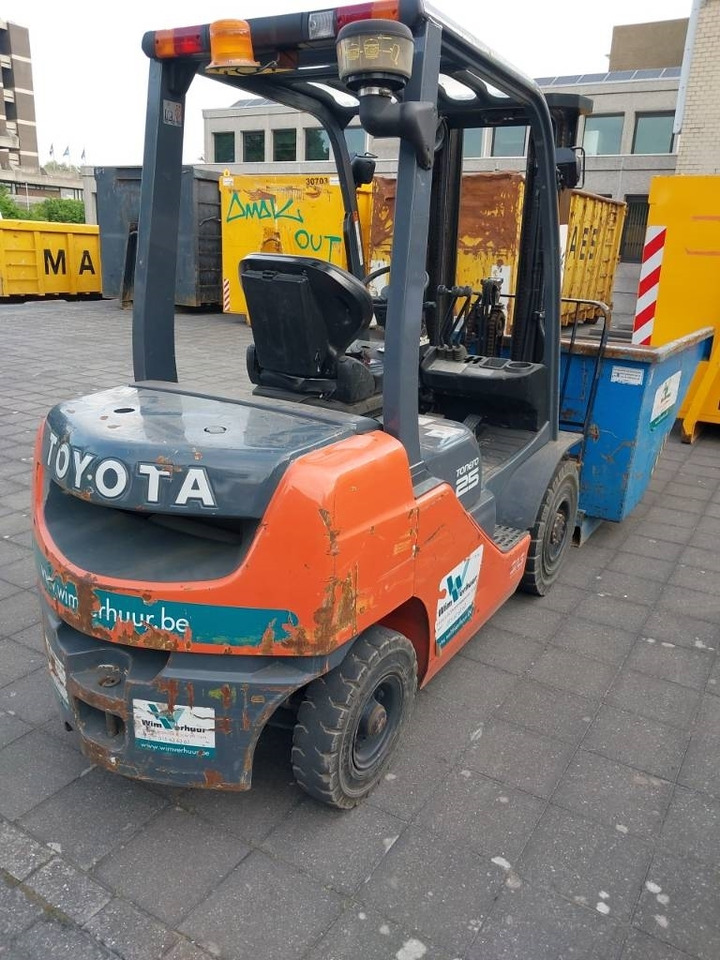 Toyota 8 FDF 25 - Diesel viličar: slika 3 Toyota 8 FDF 25 - Diesel viličar: slika 3